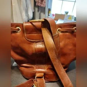 Marino Orlando genuine 100% Italian leather bag with shoulder straps. Brown. Marino Orlandi Leather Shoulder Bag for sale at auction from  main image 4